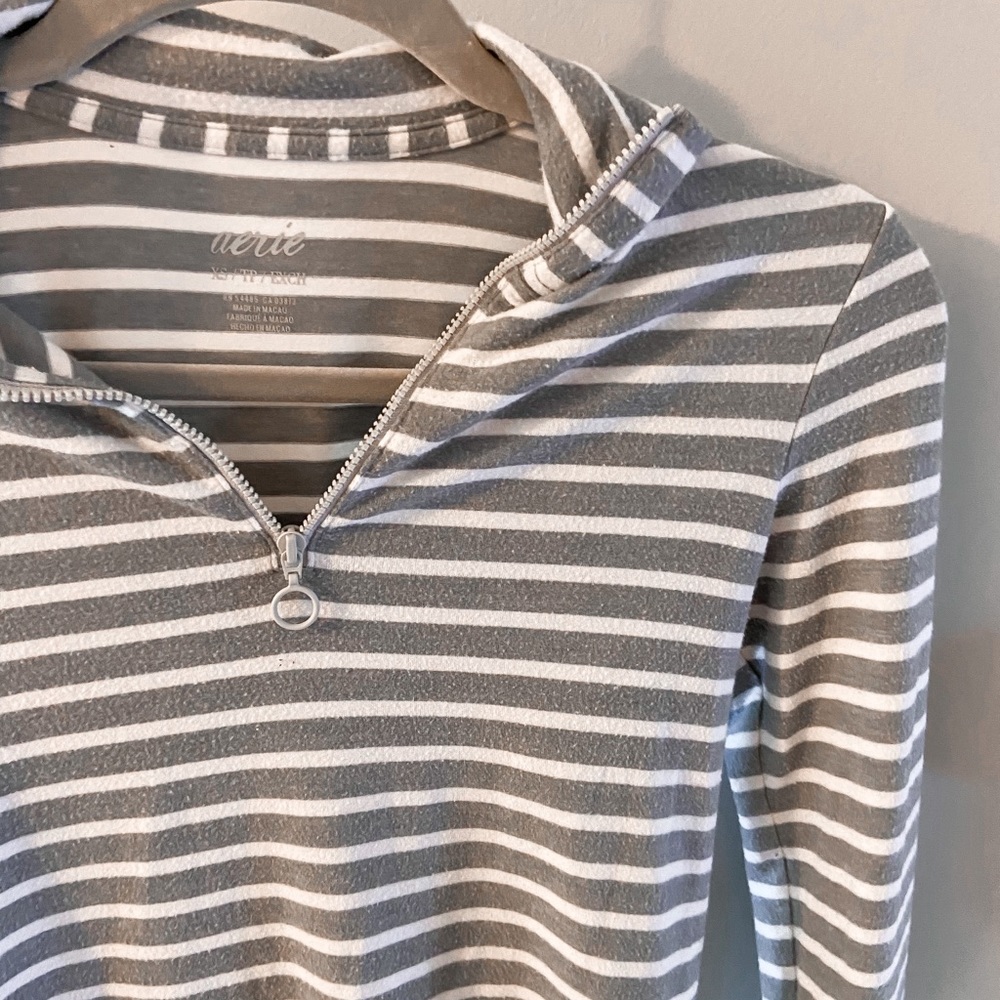 Aerie zip up sweater!